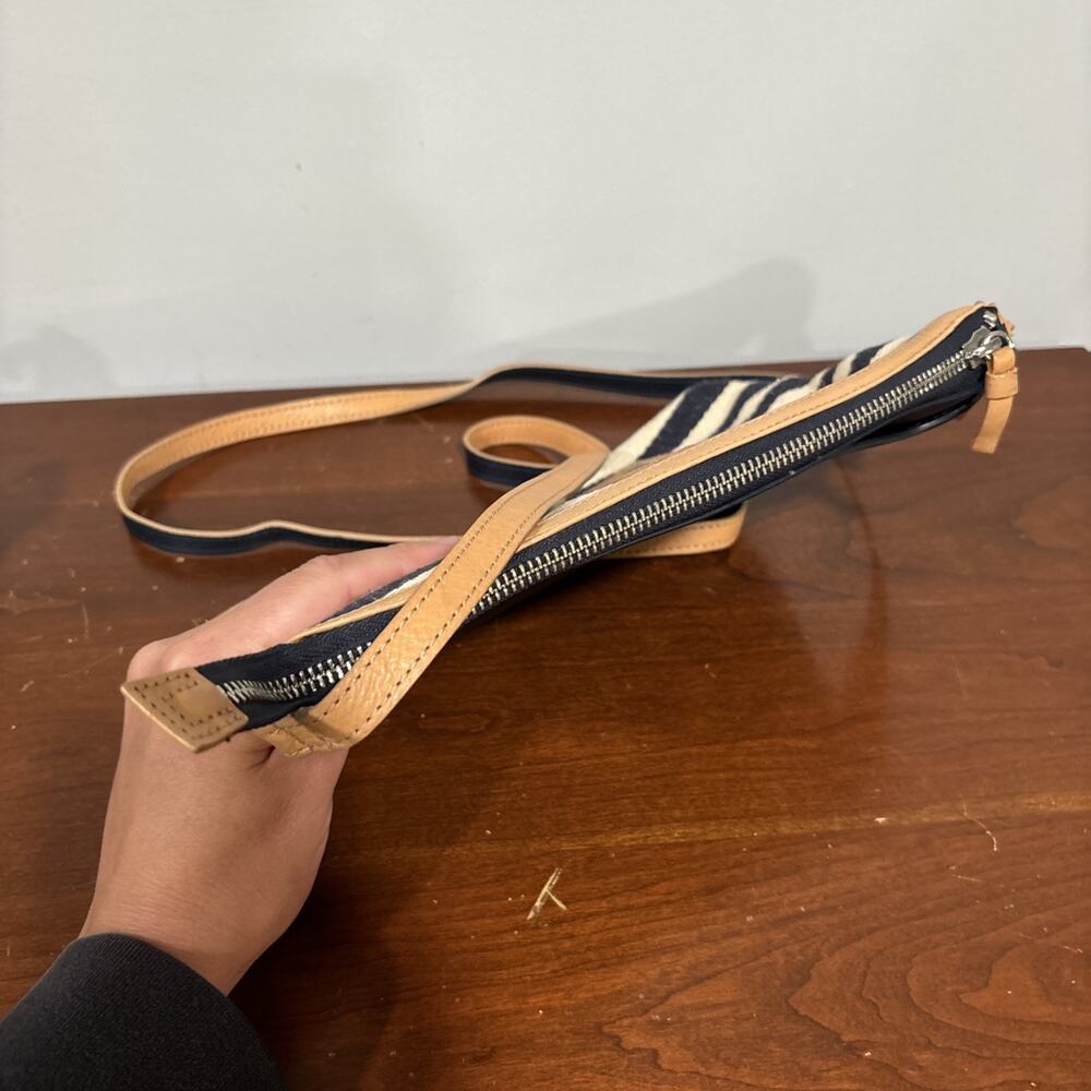 Brighton Fashionista “Laguna” Striped Canvas & Leather Crossbody Pouch Purse med - Picture 5 of 12